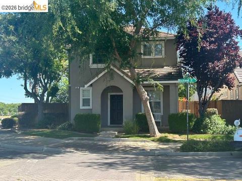 Photo of 52 Rockwell St, Brentwood, CA 94513 (MLS # 41136648)