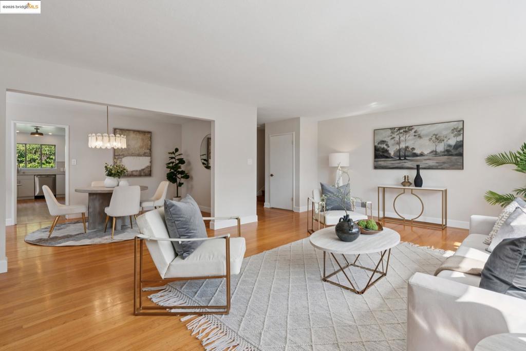 REDWOOD HEIGHTS - Residential