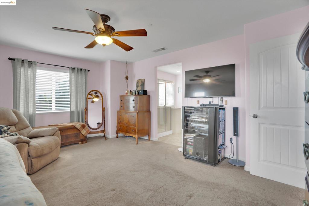 BRENTWOOD - Residential