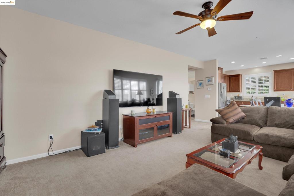 BRENTWOOD - Residential