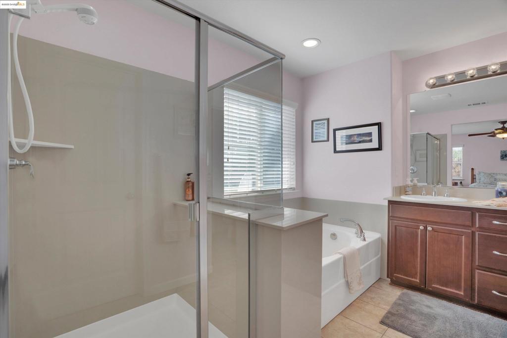 BRENTWOOD - Residential