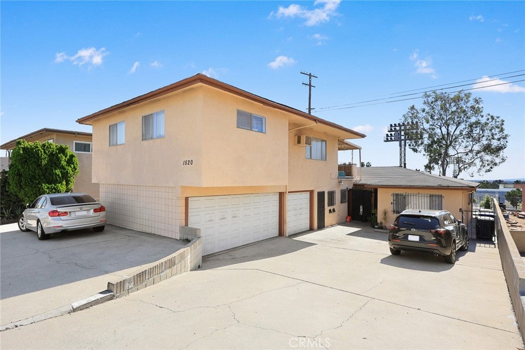 1520 College View Drive