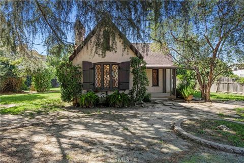 6553 Odessa Avenue Los Angeles CA 91406