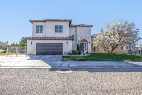 Photo of 27292 Maritime Ln, Helendale, CA 92342 (MLS # HD26053049)