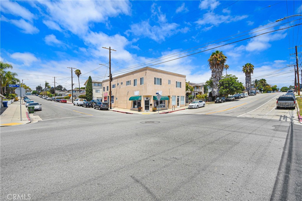 537 S Cabrillo