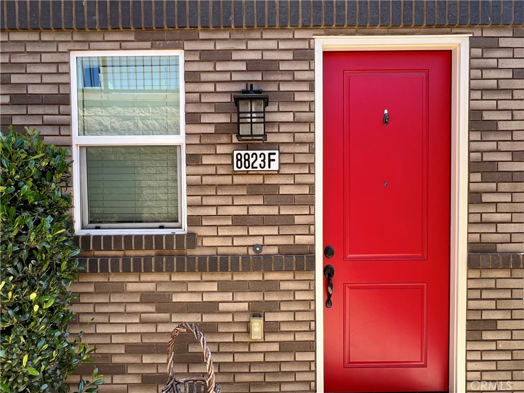 8823 Jacaranda F