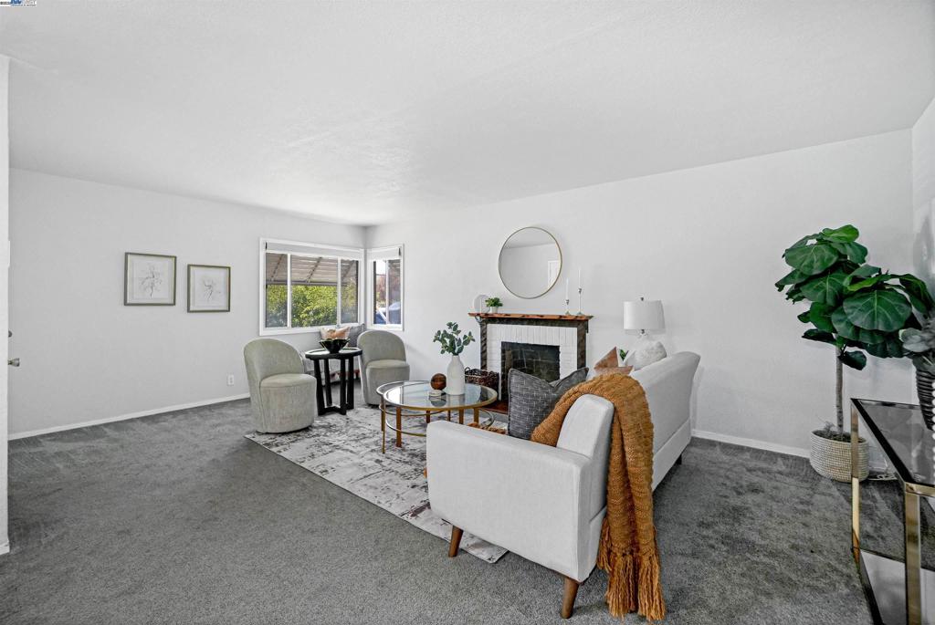 Properties 2 4216 Gem Ave