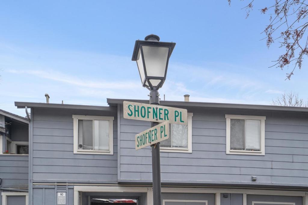 3137 Shofner Place