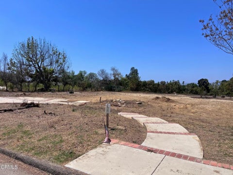 Photo of 637 Valley Vista Drive, Camarillo, CA 93010 (MLS # V1-38921)