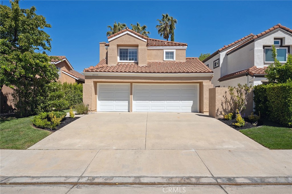 Modern comfort meets Calabasas Luxury-Immaculately Upgraded Home in the prestigious Guard Gated Community of Calabasas Hills.
Welcome to this bright and spacious 3 Bdr plus 2 1/2 Ba home, The open floor plan features vaulted ceilings, recessed lighting throughout, and an abundance of natural light. The living space including living room, family room and formal dining area opens to a lush, private backyard with flagstone patio and all-new landscaping—ideal for entertaining.
The completely remodeled kitchen with dining nook showcases brand-new cabinets, quartz countertops, and stainless steel appliances including a 5-burner stove, oven, microwave, and refrigerator. Throughout the home you will find Custom door hardware, shades, recessed lighting, wood-like flooring, new window shades, andTwo fireplaces—one in the living room and one in the family room—featuring custom marble finishes.
Upstairs, the primary suite includes a large walk-in closet and an en suite bathroom with dual sinks, a separate shower, and an oversized soaking tub. New carpeting adds comfort to the upstairs bedrooms. A downstairs powder room and indoor laundry room with a new washer and dryer add convenience. The home also includes a freshly painted interior, a 3-car garage, and thoughtful design upgrades throughout.
Community amenities include two pools and a private park. Located close to top rated schools-(Bay Laurel Elementary is in the community) and minutes from The Commons for shopping, dining, and entertainment. Easy freeway access.