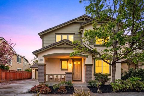 Photo of 510 Sandlewood Street, Menlo Park, CA 94025 (MLS # ML82042967)