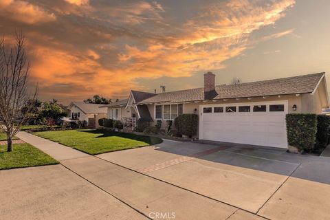 Photo of 2834 W Keys Lane, Anaheim, CA 92804 (MLS # PW26022841)