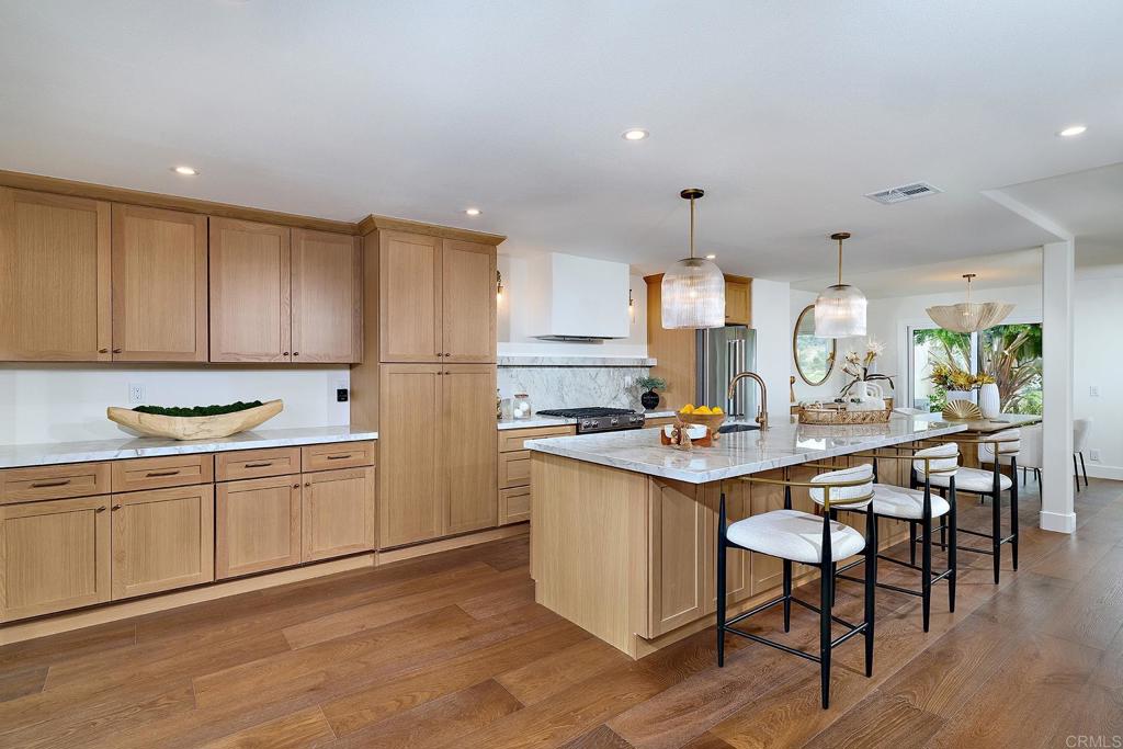 4051 Avenida Brisa