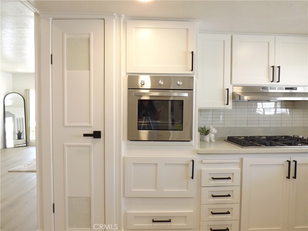 38038 Calle De Amor