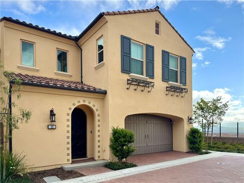 113 Jaybird Irvine CA 92618