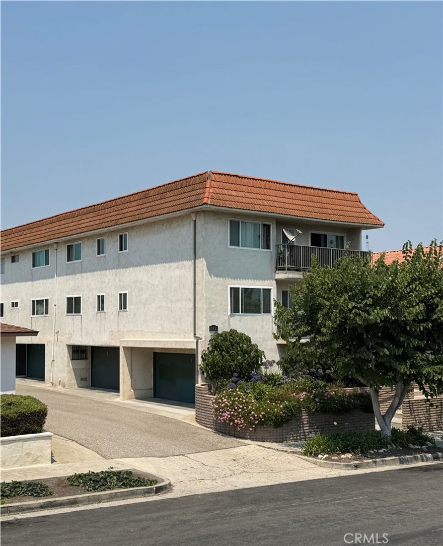 Located in the heart of San Pedro’s sought-after Vista Del Oro neighborhood, this well maintained 6-unit apartment building offers an outstanding blend of location, stability, and future upside. This pride of ownership property has been cared for and presents beautifully, offering strong curb appeal and is a great investment for both seasoned and first-time multifamily investors. Situated just minutes from major shopping centers, restaurants, and freeway access, this property provides tenants with convenience and connectivity. Adding even more appeal is its proximity to the transformative West Harbor development, a $500 million waterfront project currently underway at the Port of Los Angeles. Once completed, West Harbor will feature dining, entertainment, retail, and outdoor experiences, poised to dramatically elevate the local lifestyle and boost property values. This is a rare opportunity to own a quality asset in one of San Pedro’s most vibrant and evolving communities.