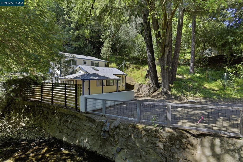 2836 Kilkare Rd