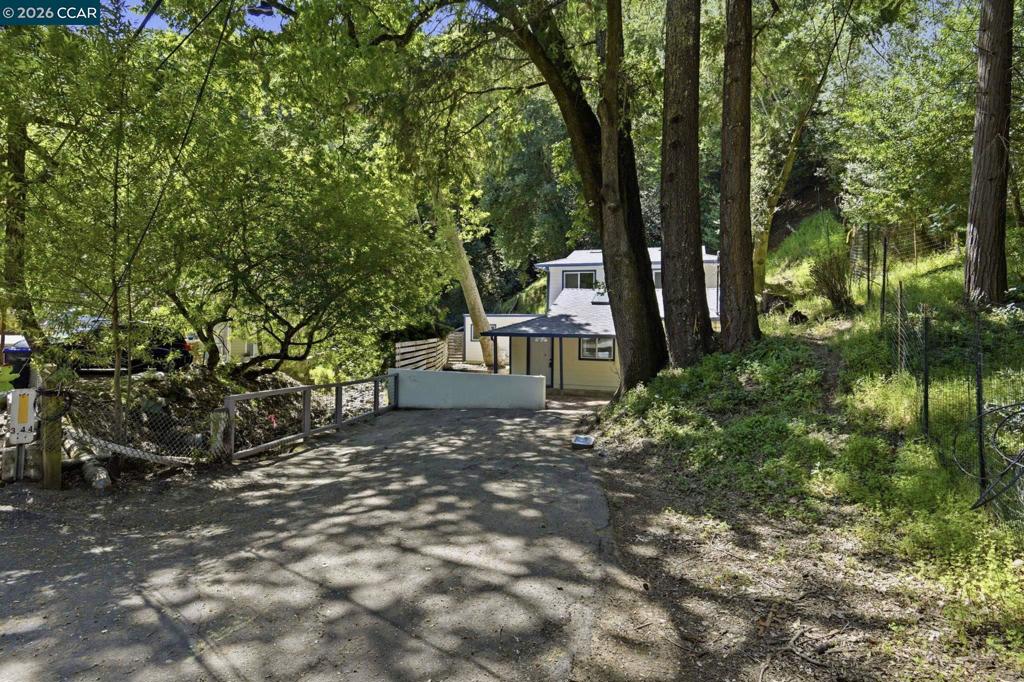 2836 Kilkare Rd