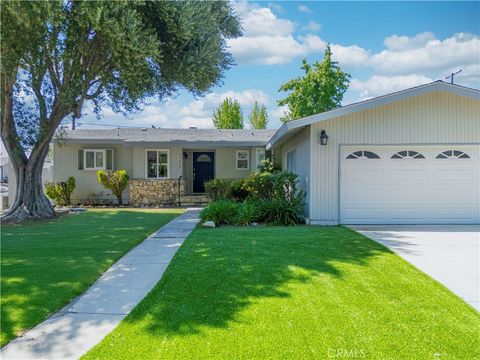 23800 Tiara Street Woodland Hills CA 91367