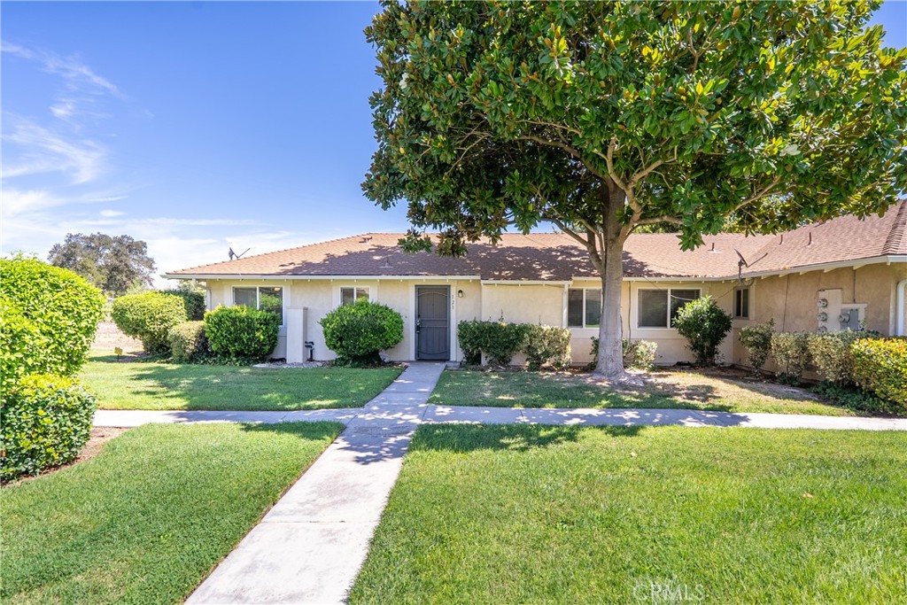 Set at the back of Country Club Condominiums for added privacy, this move-in-ready 2-bed, 2-bath home offers 1,218± sq. ft. of easy living next to the public Paso Robles Golf Course. An open living area with a gas fireplace flows to a bright kitchen, while two generously sized bedrooms and two full baths provide comfortable everyday space. The hall bath includes in-unit laundry. French doors open to a private patio that steps out to the shared greenbelt—perfect for morning coffee before a round or dinner at Deed’s nearby. A great primary residence, lock-and-leave second home, or investment opportunity in a sought-after location.