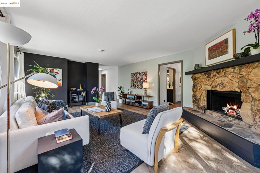 ALHAMBRA  VALLEY - Residential