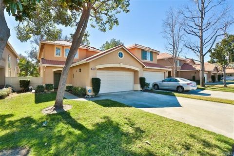 Photo of 1392 Augusta Dr, Upland, CA 91786 (MLS # TR26046881)