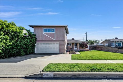 Photo of 2362 W 234th St, Torrance, CA 90501 (MLS # OC26026980)