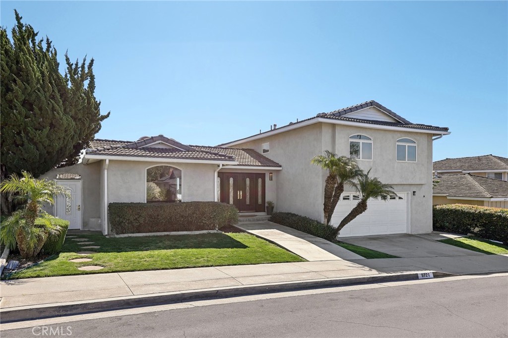 5726 Sunmist Drive