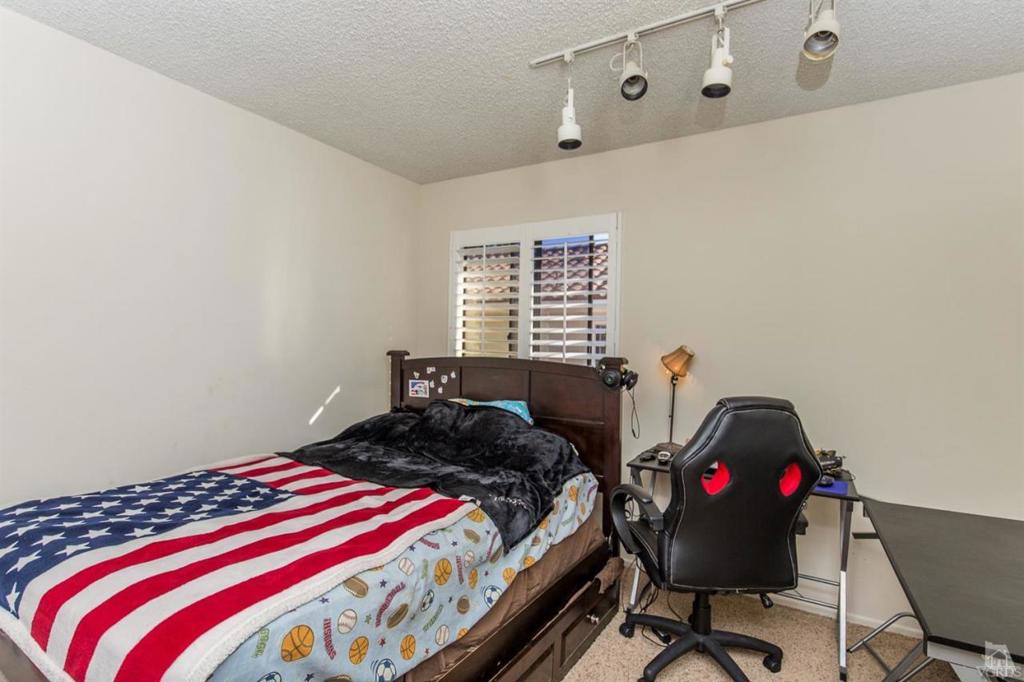 Buttercreek/MTN. Meadows-327 - 327 - Residential