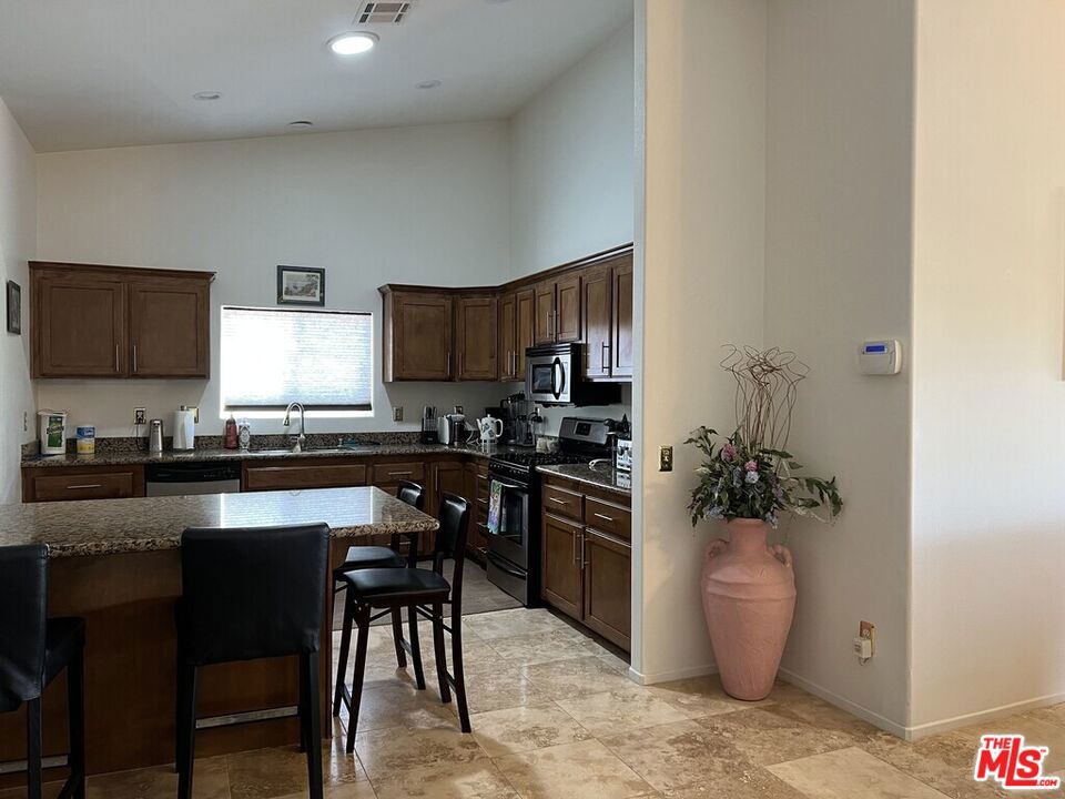 Desert View Estates - Residential Lease