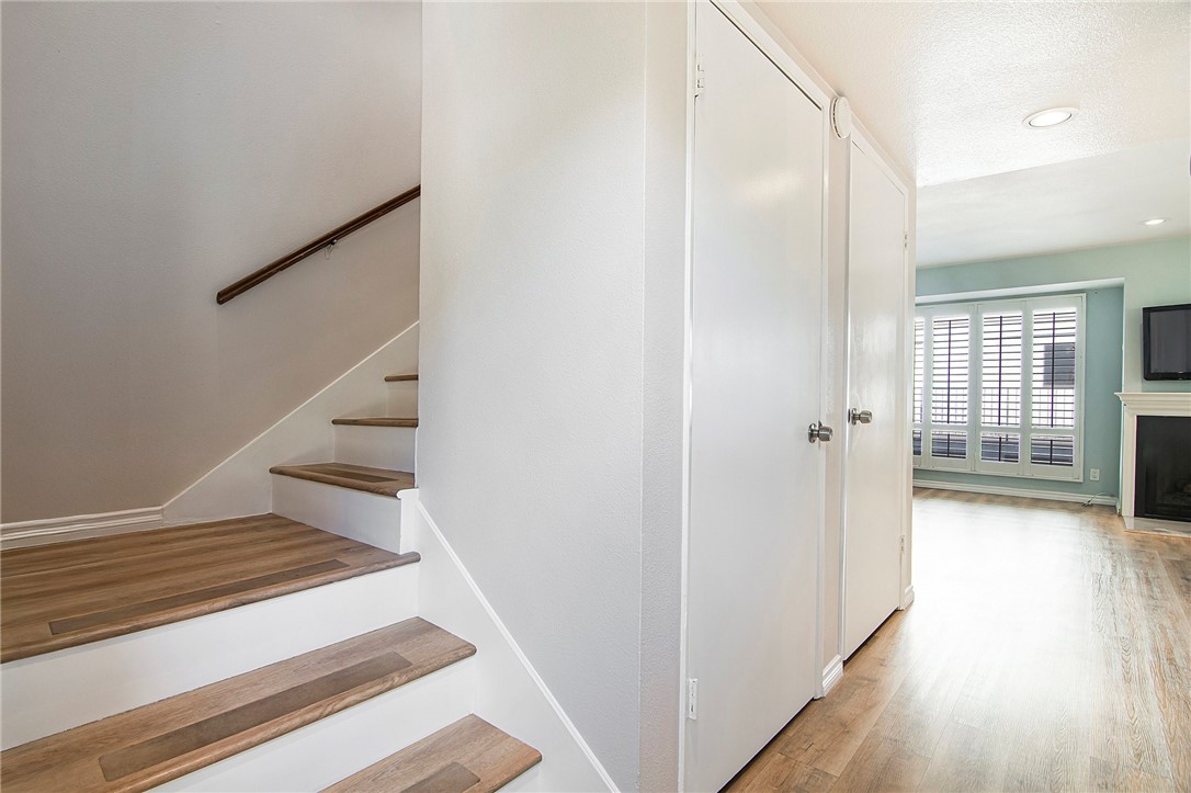 Properties 1 557 E Verdugo Avenue C