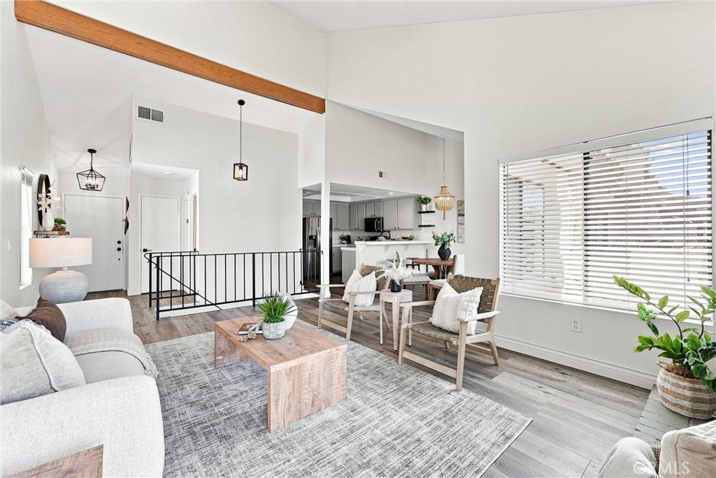 4707 E Via La Paloma 6