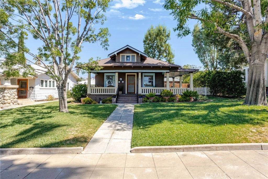 517 S 4th Street