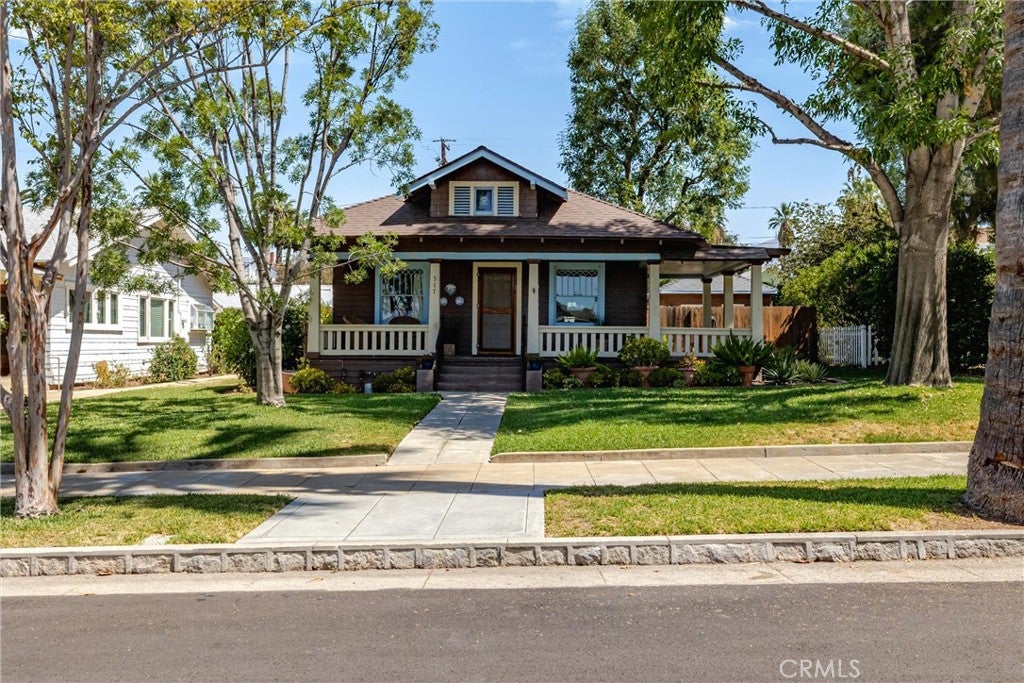 517 S 4th Street