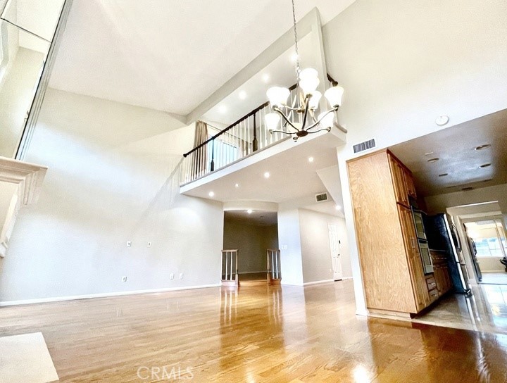 Expansive Two-Story Penthouse in Prime Westwood – $5,690/mo Spacious 2100+sqft penthouse in a quiet Westwood cul-de-sac, zoned for coveted Fairburn Elementary. Lives like a house with nearly double the size of typical units. Features include cathedral ceilings, fireplace, and side-by-side parking with dedicated EV charger. Flexible layout: 2 bedrooms plus loft/den as 3rd room. Large primary suite with walk-in closet and ensuite bath featuring double vanity, soaking tub, and separate shower. Open floor plan with living, dining, kitchen with breakfast nook, and balcony. A small private rooftop patio offers outdoor space with city views. Chef’s kitchen with stainless appliances, double ovens, Bosch dishwasher, and pantry. Wood floors, recessed lighting, plantation shutters, newish HVAC with Nest, and in-unit washer/dryer. Community amenities: saltwater pool, hot tub, dual saunas, BBQ area, and recreation room. Internet/cable package with premium channels available for $125/month. Near Westwood Park and Westwood Village; minutes from UCLA and Century City.