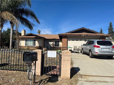 1533 W Hays Street Banning CA 92220