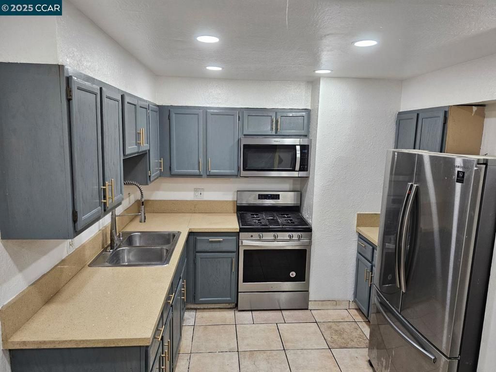 listing image 130721909349174755582