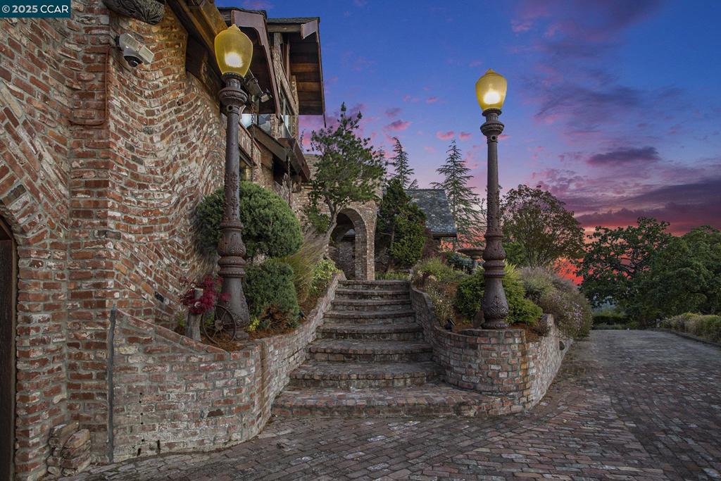 ALAMO - Residential