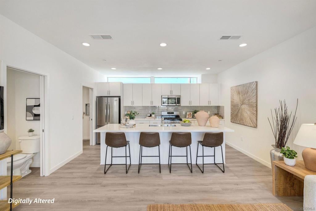 2250 Calle Chanate, San Diego CA 92139