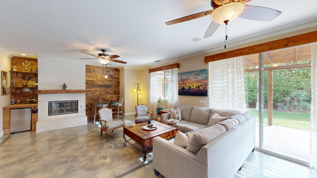 78135 Calico Glen Drive