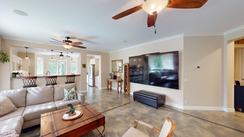 78135 Calico Glen Drive