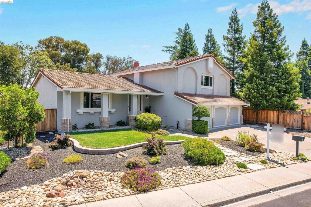 2704 Mohawk Cir CIR