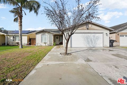 Photo of 5612 Mckee Road, Bakersfield, CA 93313 (MLS # 26654537)