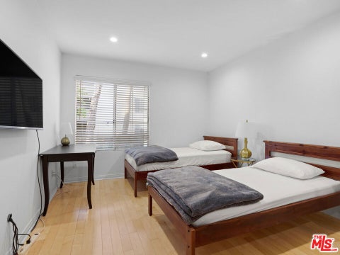 Tiny photo for 21520 Burbank Boulevard #112, Woodland Hills, CA 91367 (MLS # 26988947)