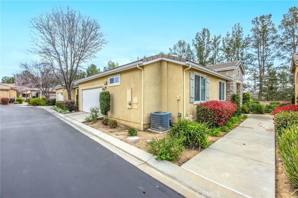 1637 A Beaver Creek