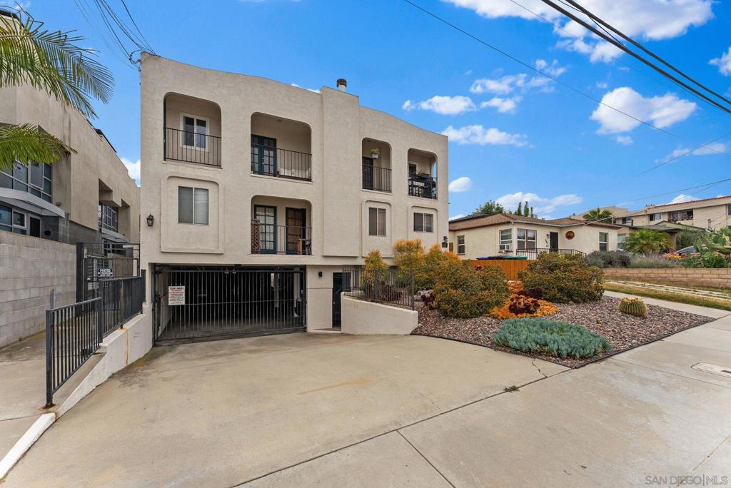 3111 Ingelow St. C