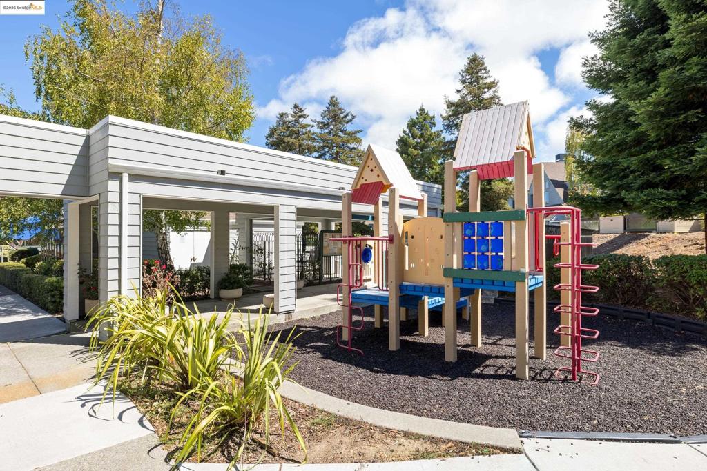 HILLTOP VILLAGE - Residential