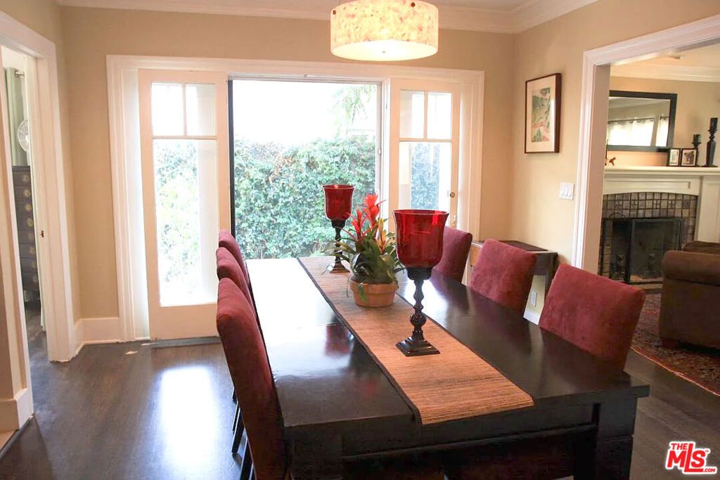 Photo of 580 Lillian Way, Los Angeles, CA 90004 (MLS # 25606119)