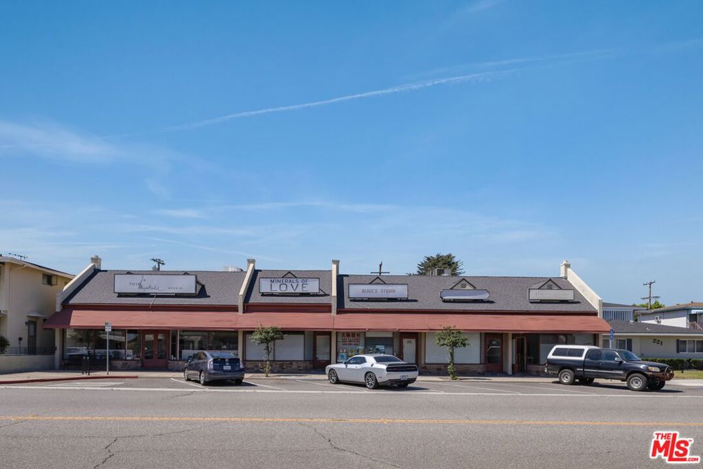 225 W Fairview Avenue