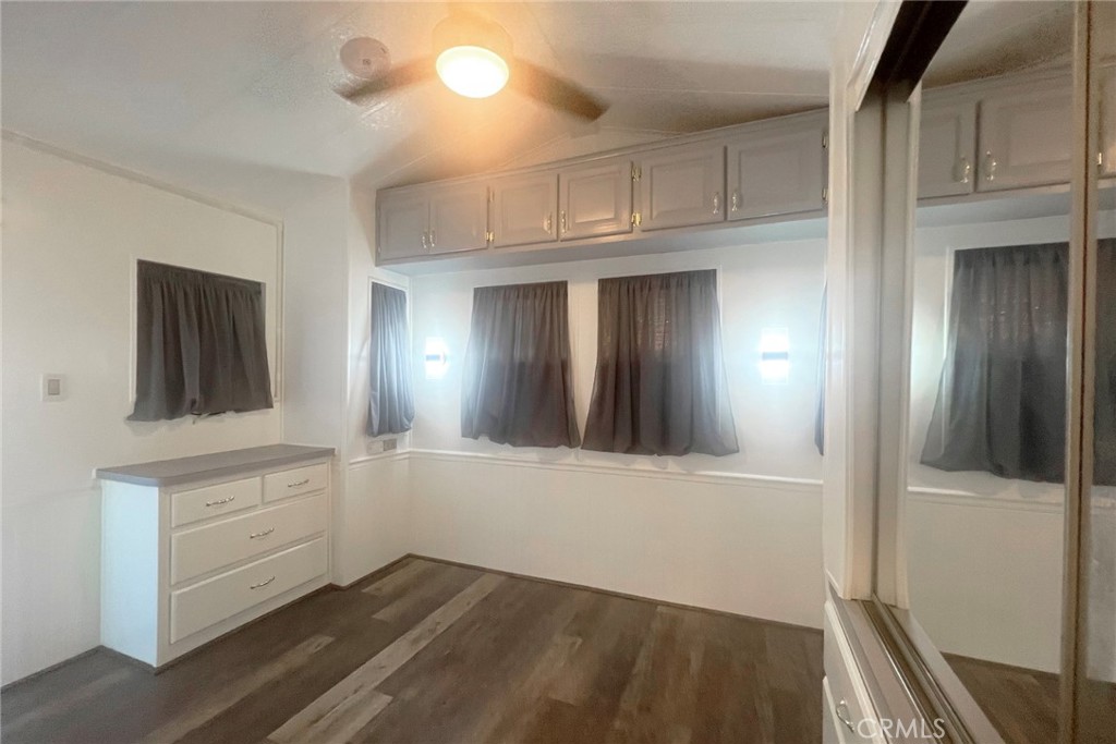 Desert Shadows RV Resort (33619) - Manufactured In Park